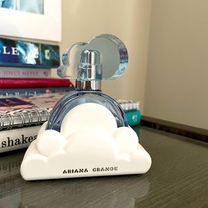 Ariana Grand Perfume